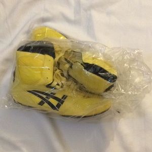ASICS Wrestling Shoes